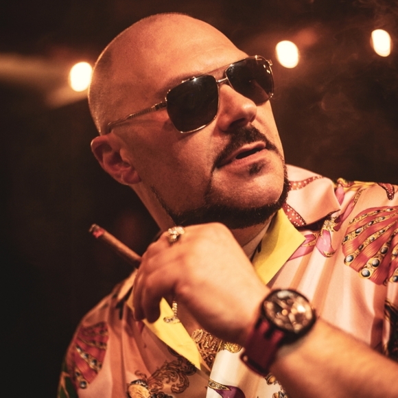 Meet your Posher, Jason - Picture 1 of 8